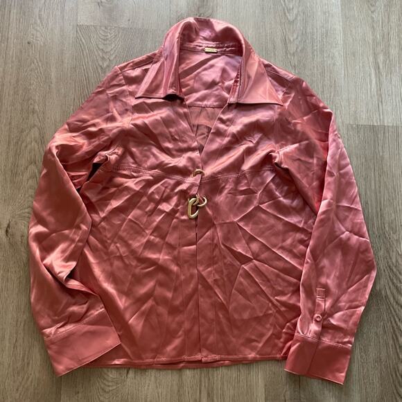 cult gaia yoona chain link gold hardware satin long sleeve blouse top medium - Picture 3 of 11